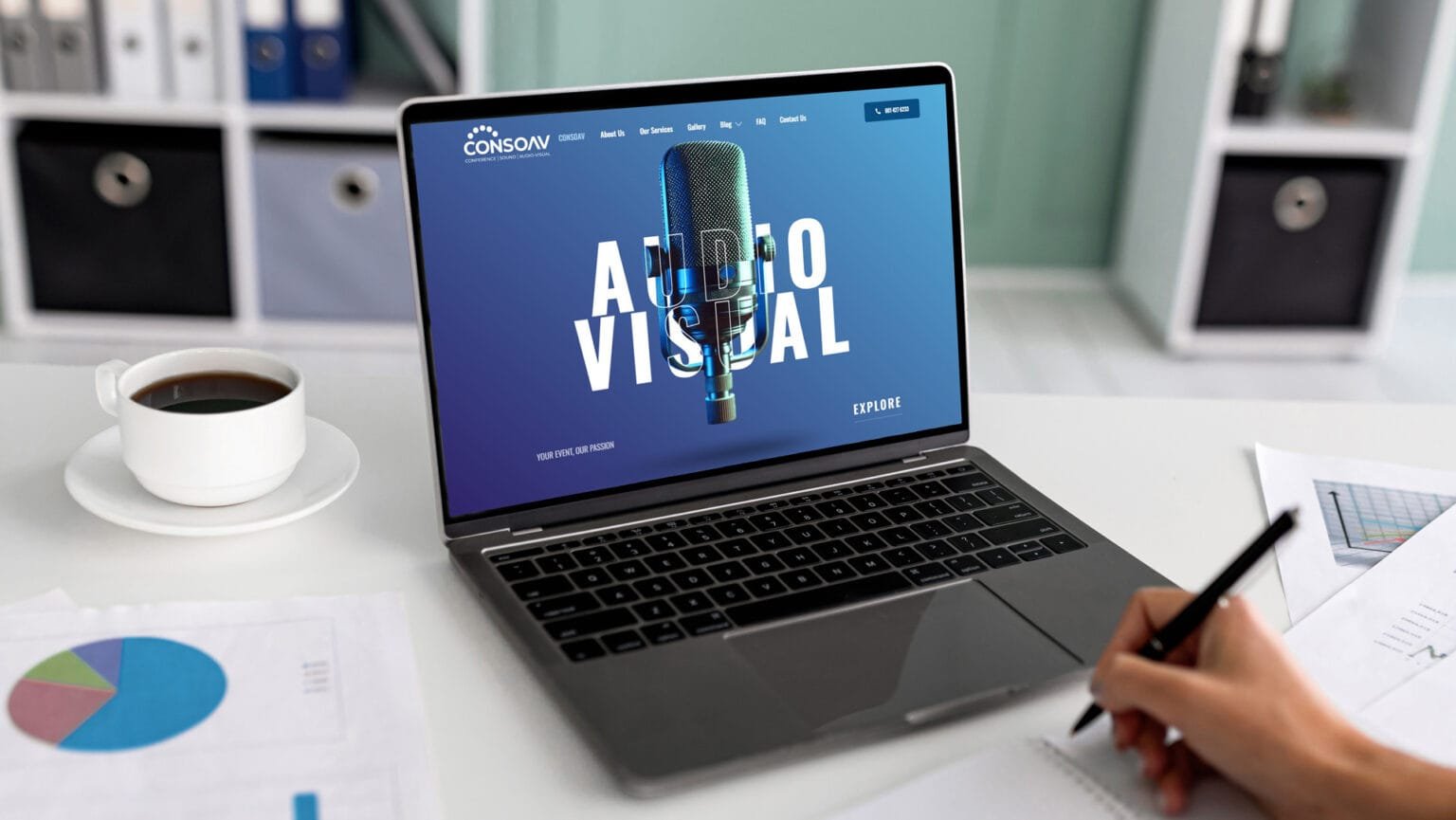 Consoav Business website Macbook